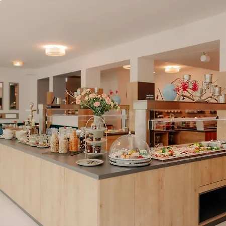 Stadthotel By Hackmann 4* بوركن