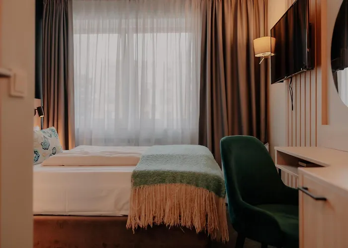 Stadthotel By Hackmann 4* בורקן